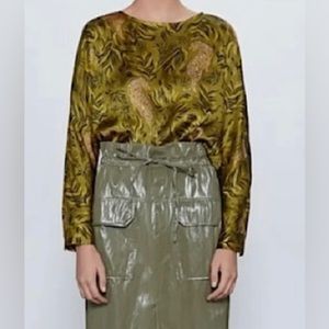 Like new Zara tiger satin novelty print blouse size small